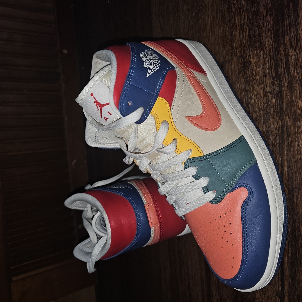 Jordan 1 Mid SE Multicolor